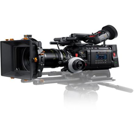 BLACKMAGIC DESIGN CINEURSAA12KLF/EVF URSA CINE 12K LF CAMERA WITH EVF KIT (PL MOUNT)